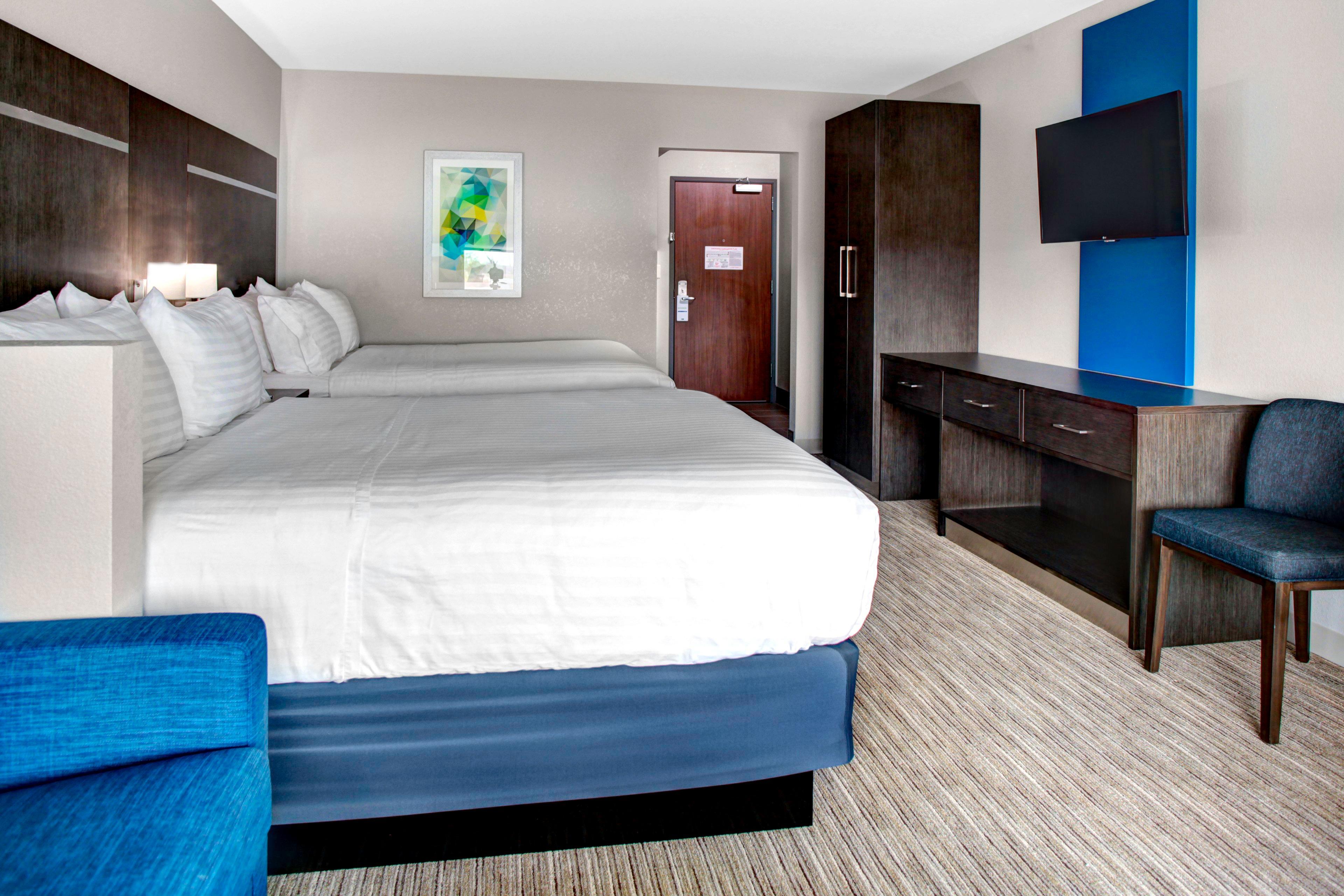 Holiday Inn Express & Suites Coldwater By Ihg Exterior foto